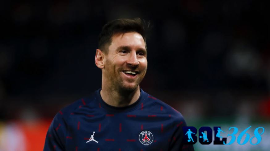 Ronaldinho Sebutkan Messi Perlu Waktu untuk Menyesuaikan di PSG