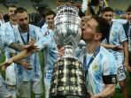 final-copa-america Messi Angkat Trofi Di Final Copa America Penuh Kekacauan